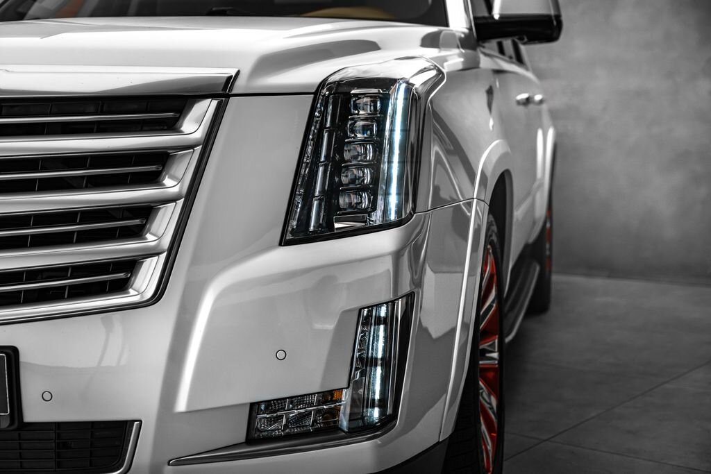 Cadillac Escalade SUV / Terénní 6,2 l 313 kw