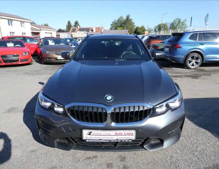 BMW Řada 3 2