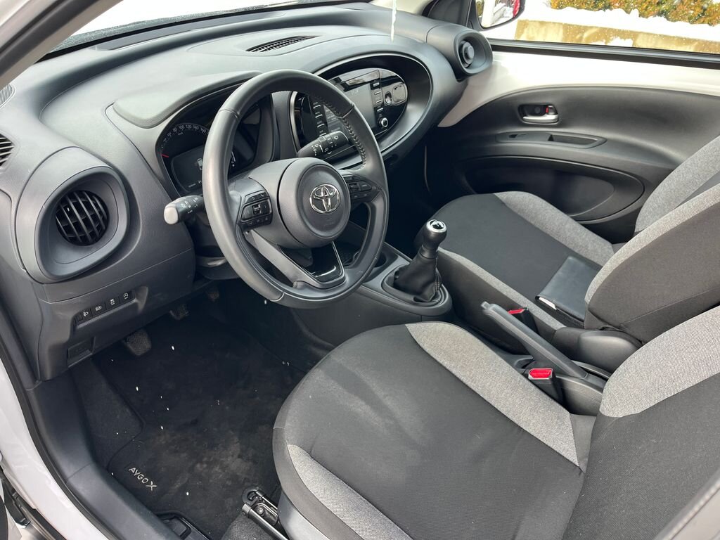 Toyota Aygo Hatchback 998,0 53 kw