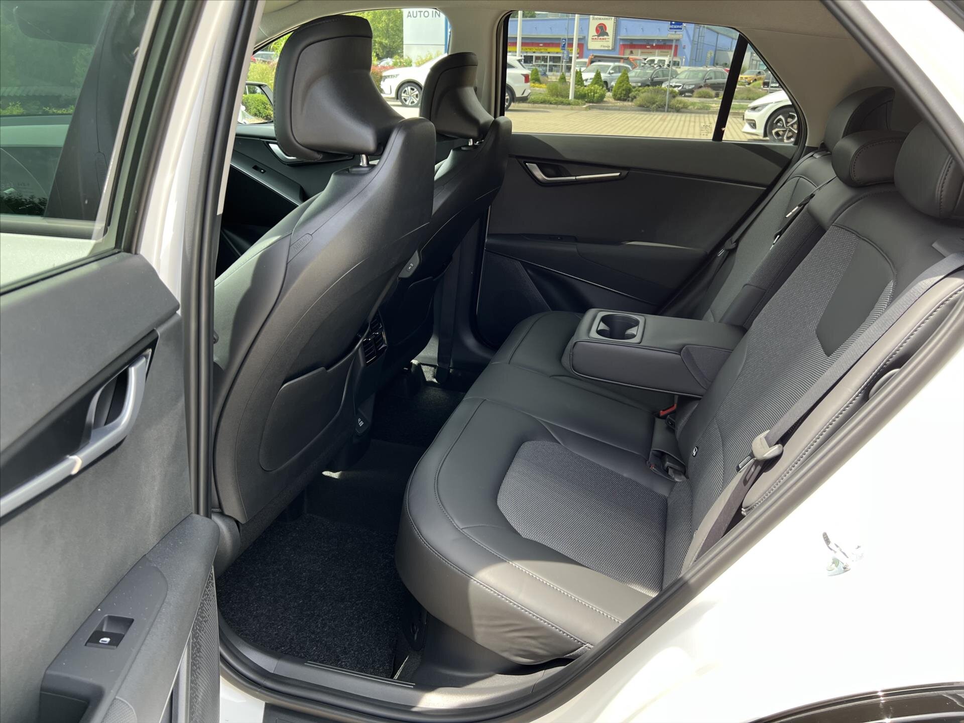 KIA Niro CUV / Crossover 1,6 l 95 kw