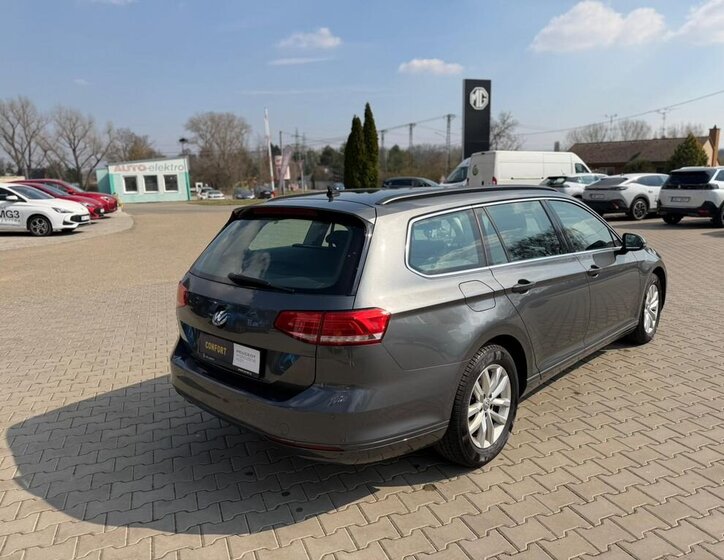 Volkswagen Passat Kombi 2,0 l 110 kw