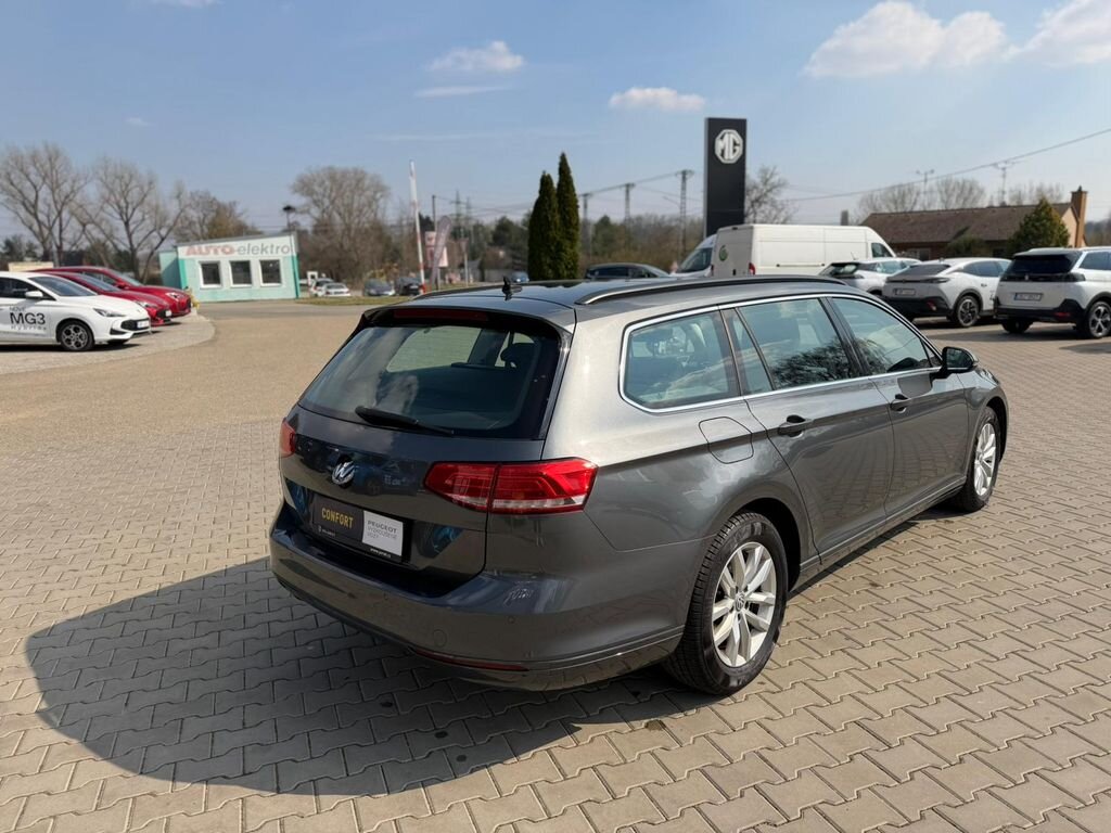 Volkswagen Passat Kombi 2,0 l 110 kw