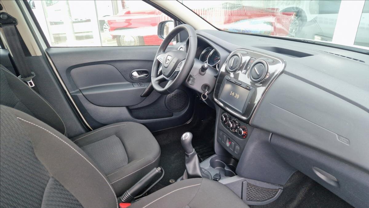 Dacia Sandero Hatchback 998,0 54 kw