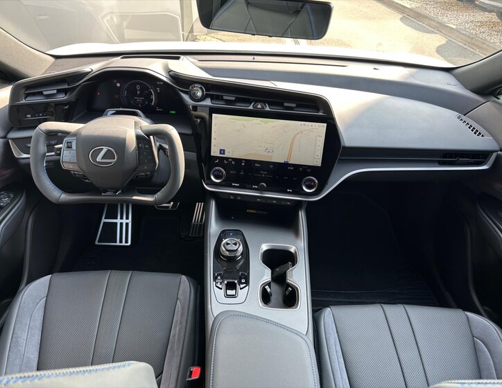 Lexus Ostatní SUV / Terénní 0,0 300 kw