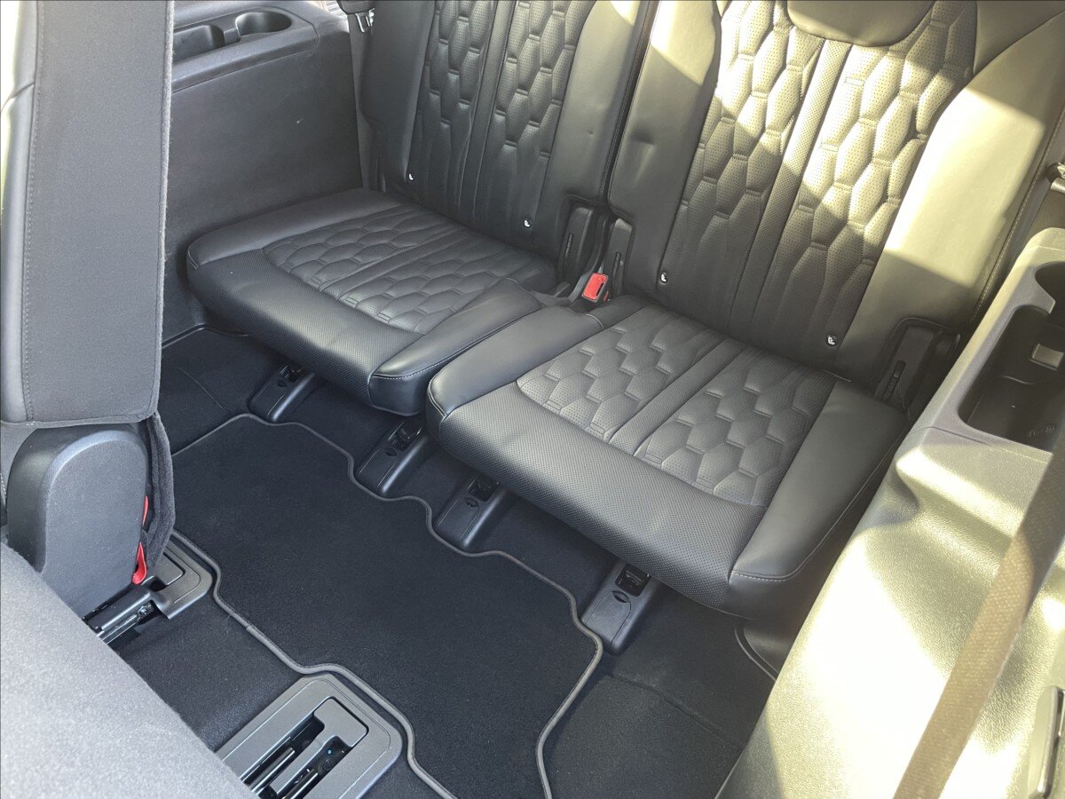 KIA Sorento SUV / Terénní 2,2 l 148 kw