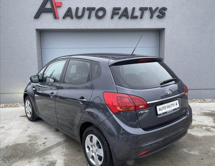 KIA Venga Sedan 1,6 l 91 kw