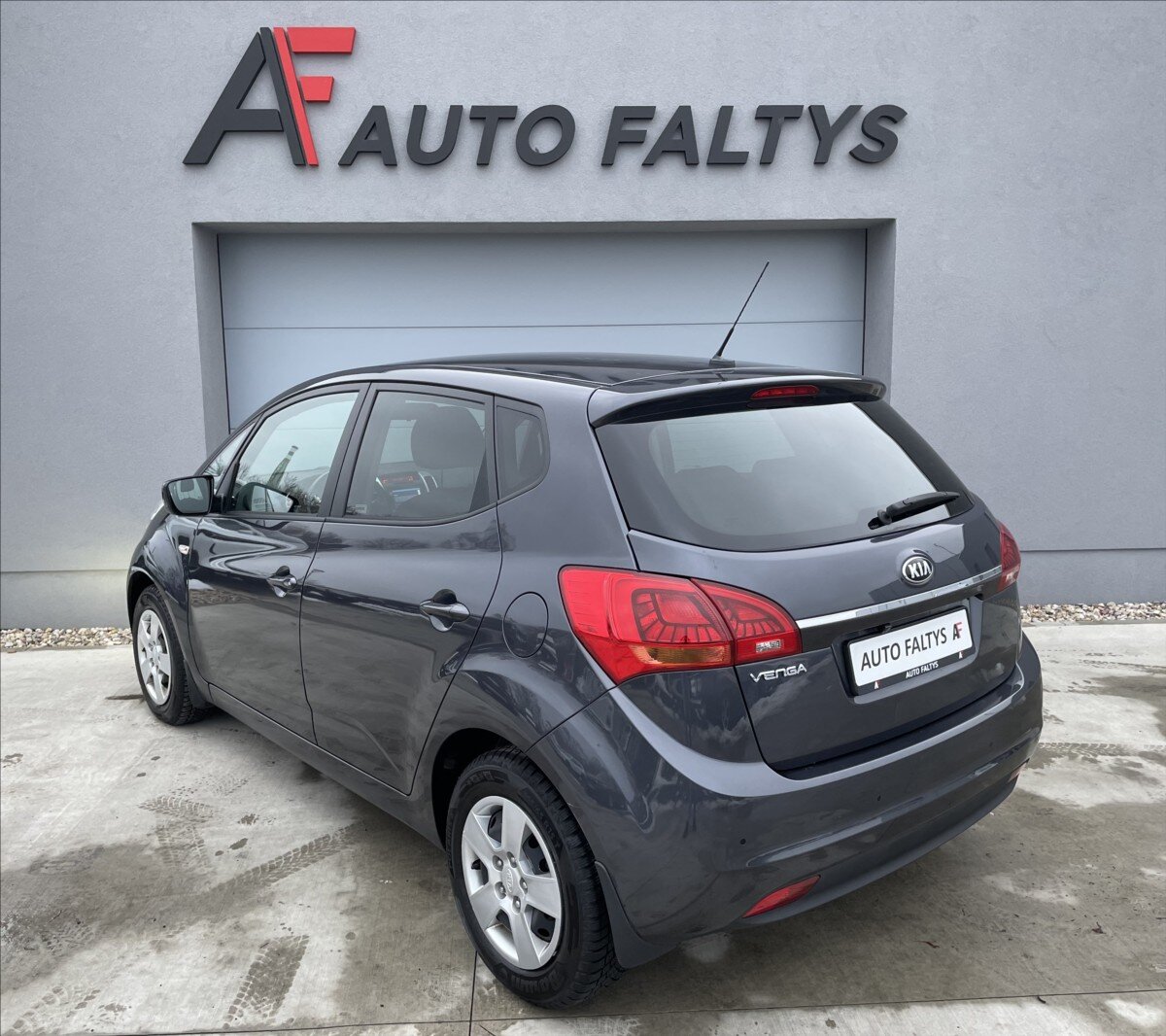 KIA Venga Sedan 1,6 l 91 kw