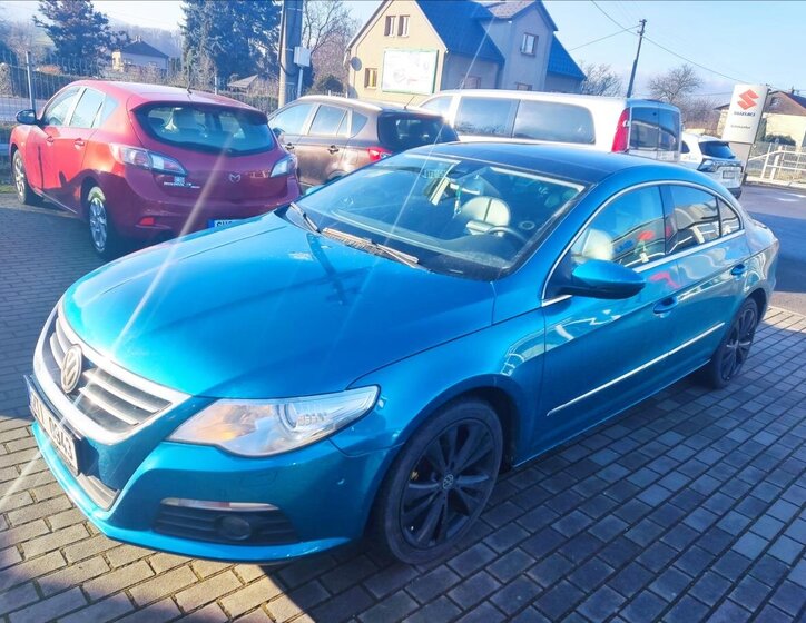 Volkswagen Passat CC Sedan 2,0 l 147 kw