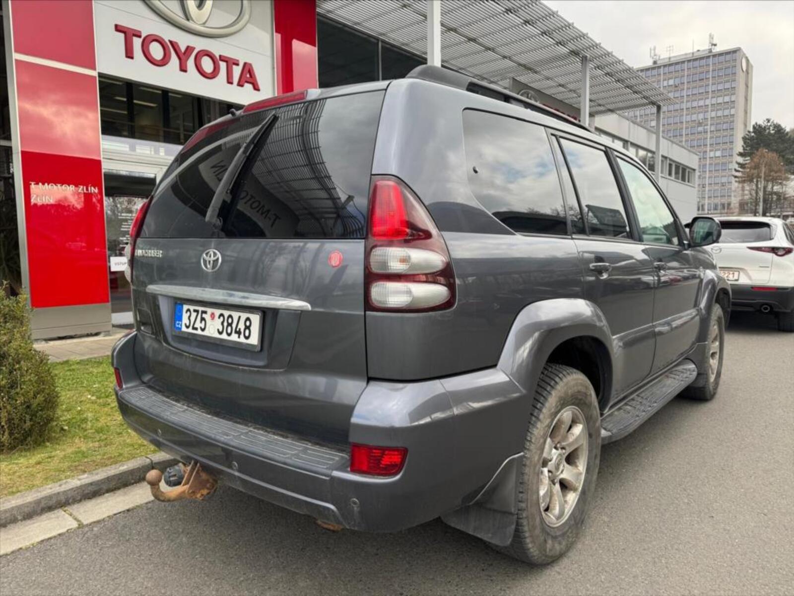 Toyota Land Cruiser 3