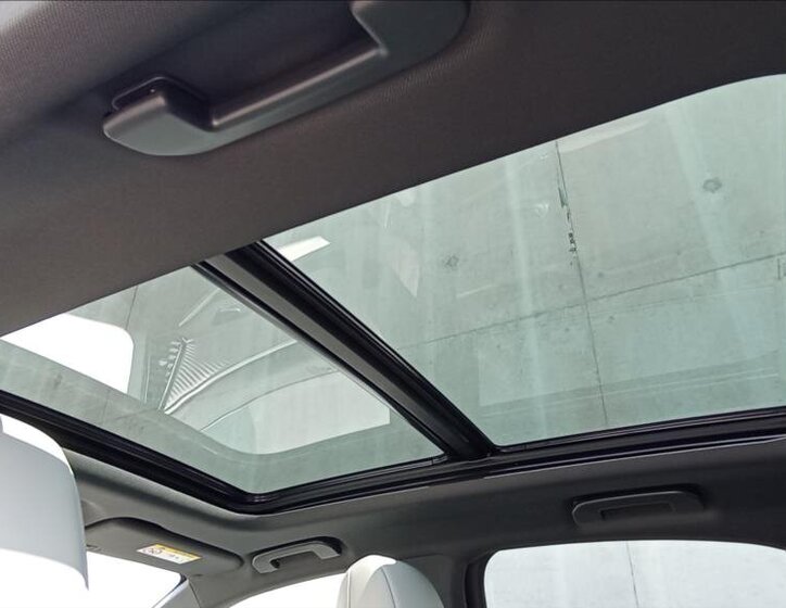 DS Automobiles DS7 SUV 1,6 l 147 kw