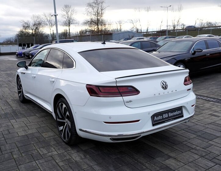 Volkswagen Arteon 4