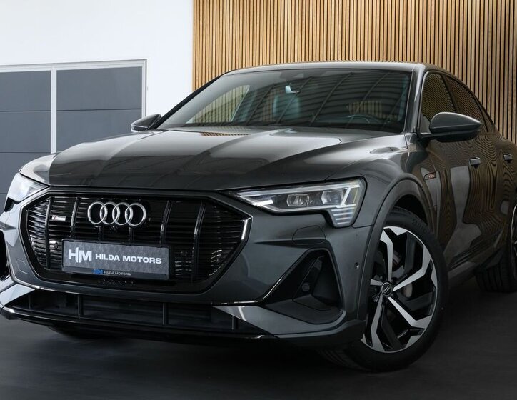 Audi e-tron SUV / Terénní 0,0 300 kw