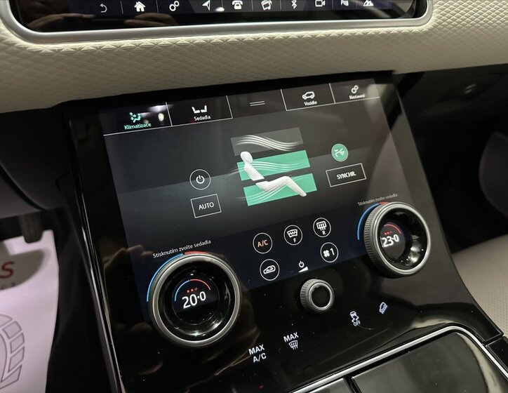 Land Rover Range Rover Velar SUV / Terénní 2,0 l 132 kw