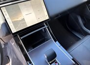 Land Rover Range Rover Velar SUV / Terénní 2,0 l 150 kw