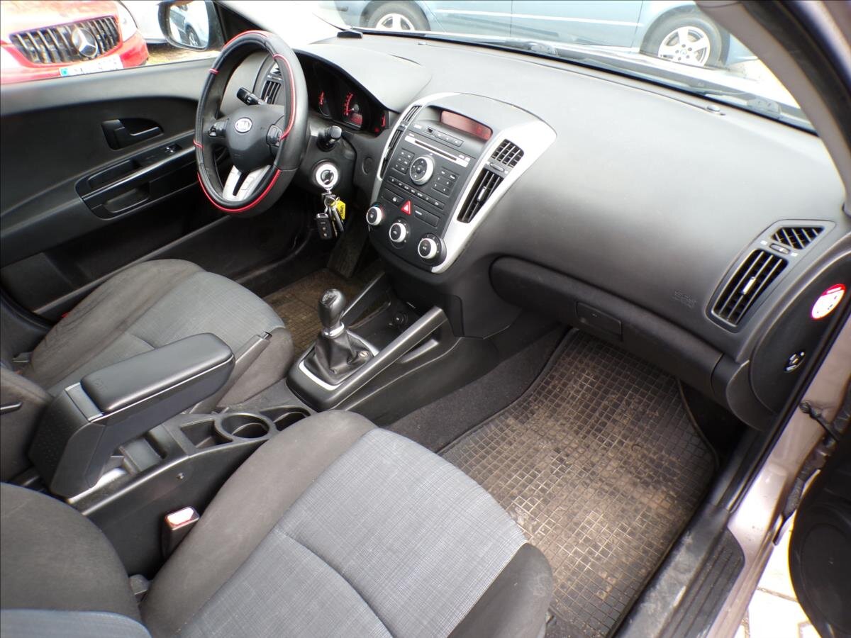 KIA Ceed Kombi 1,4 l 66 kw