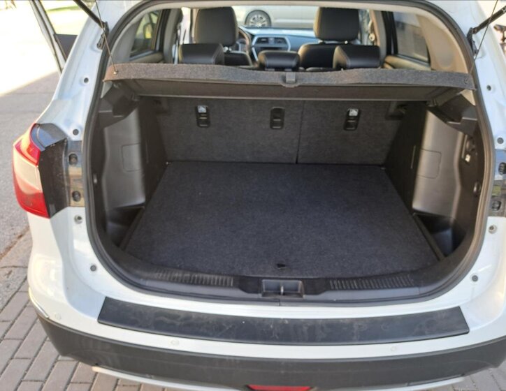 Suzuki SX4 S-Cross Hatchback 1,6 l 88 kw