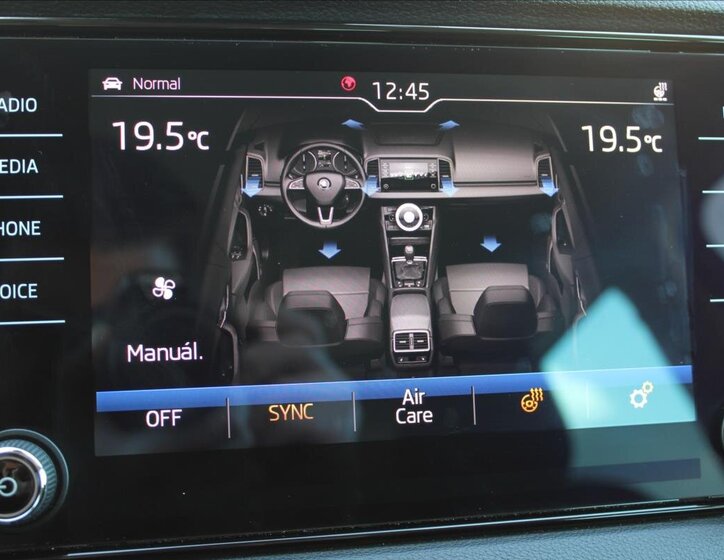 Škoda Karoq SUV / Terénní 1,5 l 110 kw