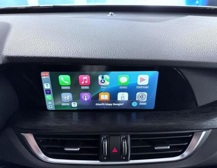 Alfa Romeo Stelvio 12