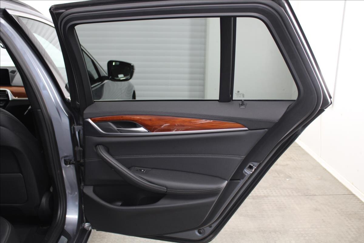 BMW Řada 5 Kombi 2,0 l 140 kw