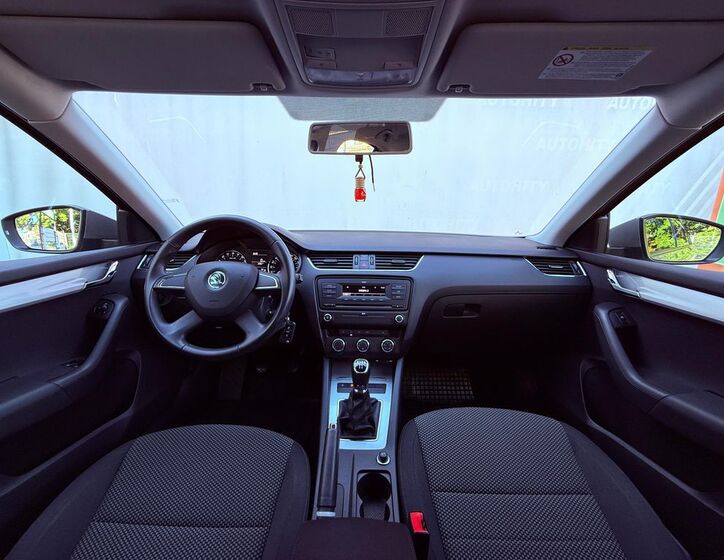 Škoda Octavia 14