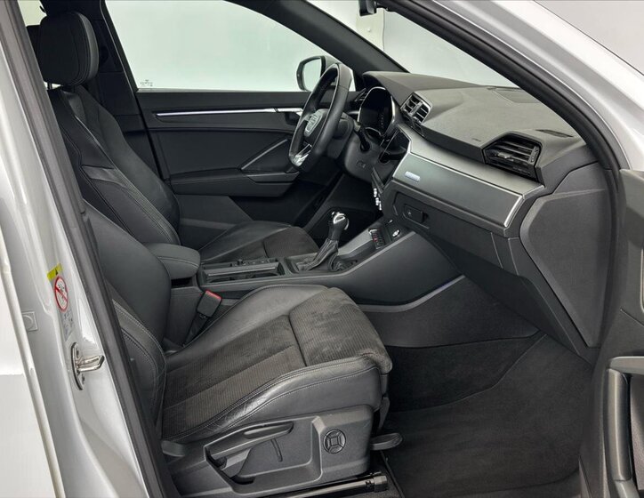 Audi Q3 SUV / Terénní 2,0 l 140 kw