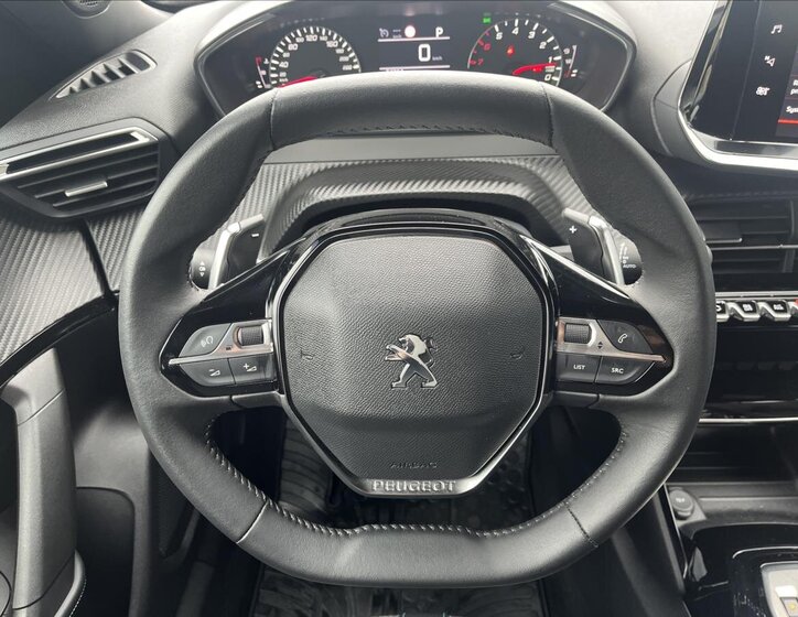 Peugeot 2008 SUV / Terénní 1,2 l 96 kw