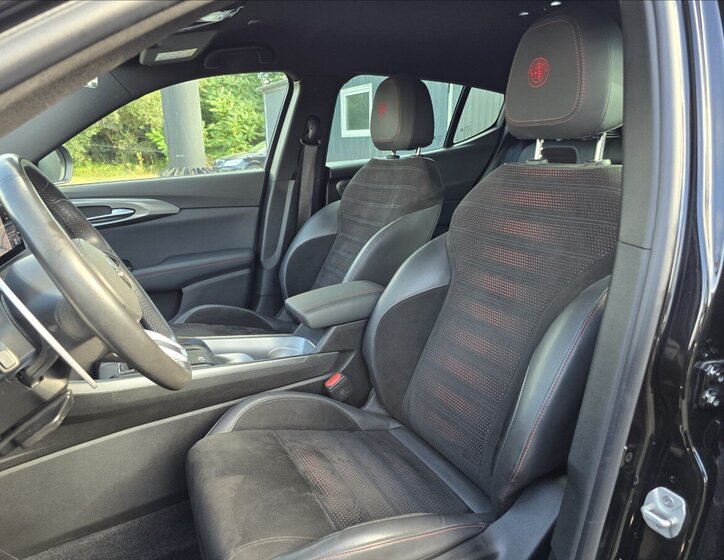 Alfa Romeo Tonale SUV / Terénní 1,5 l 117 kw