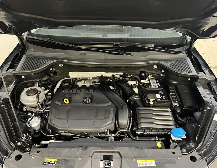 Škoda Karoq SUV / Terénní 1,5 l 110 kw