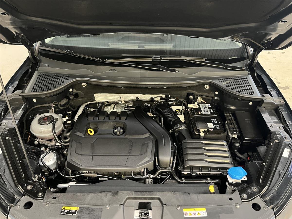 Škoda Karoq SUV / Terénní 1,5 l 110 kw