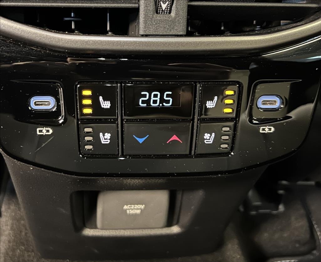 Lexus RX 500h SUV 2,4 l 273 kw