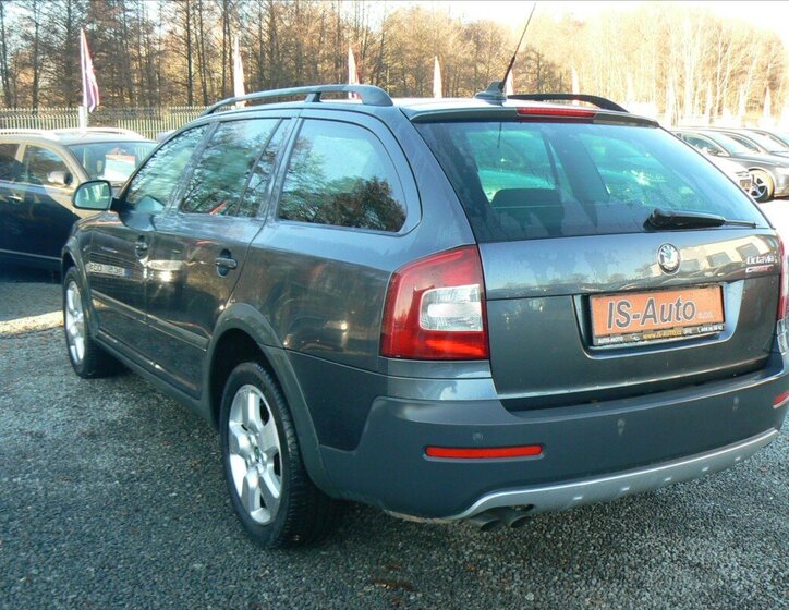 Škoda Octavia Kombi 2,0 l 103 kw