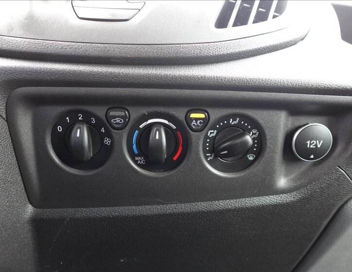 Ford Transit Ostatní 2,0 l 96 kw