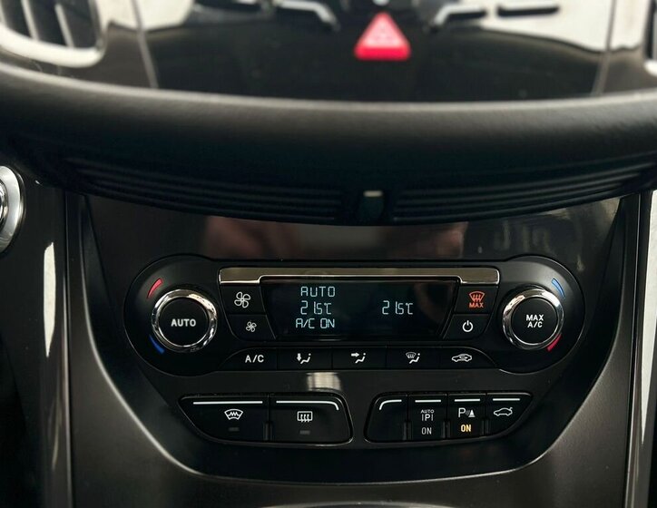 Ford Kuga SUV 2,0 l 120 kw