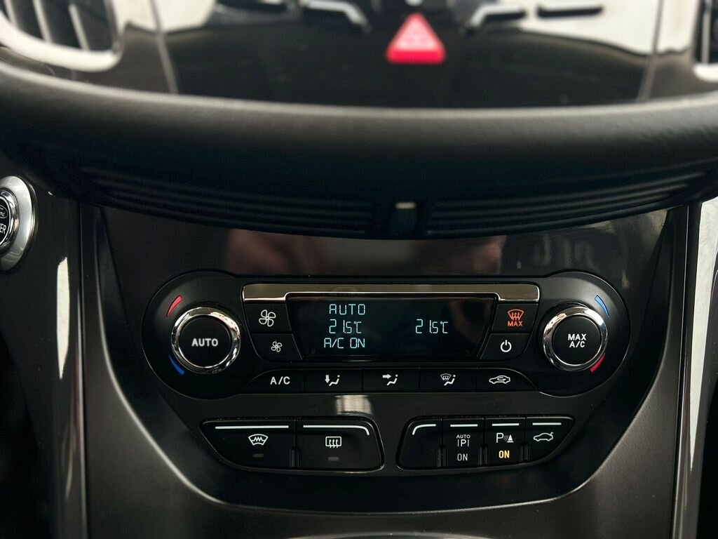 Ford Kuga SUV 2,0 l 120 kw