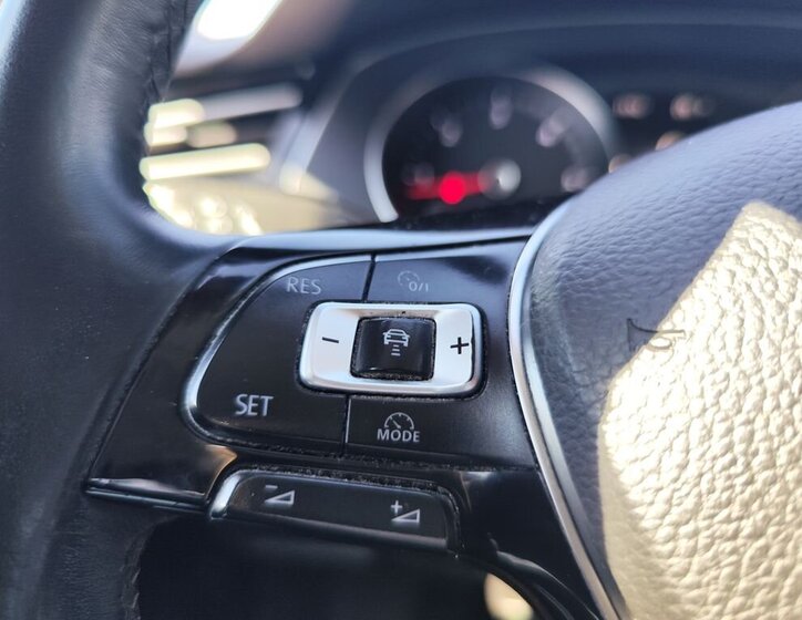 Volkswagen Passat Kombi 2,0 l 110 kw