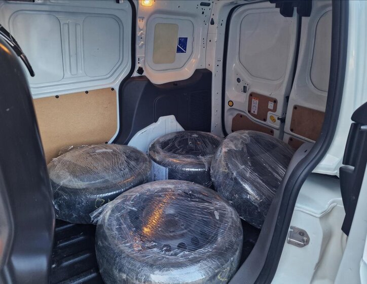 Ford Transit Connect 19