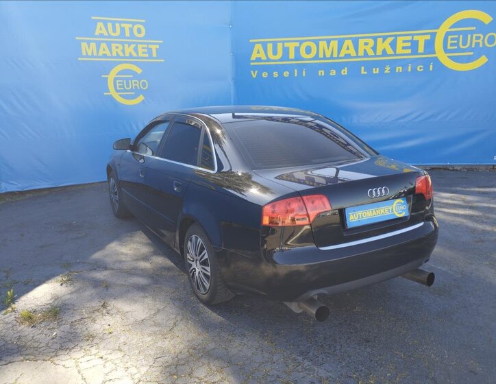 Audi A4 Sedan / Limuzína 1,8 l 120 kw