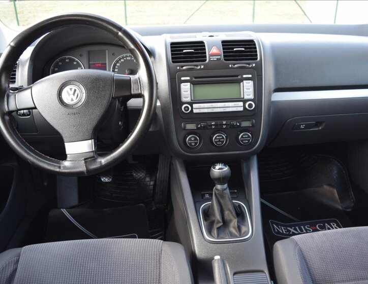 Volkswagen Golf Kombi 1,6 l 75 kw