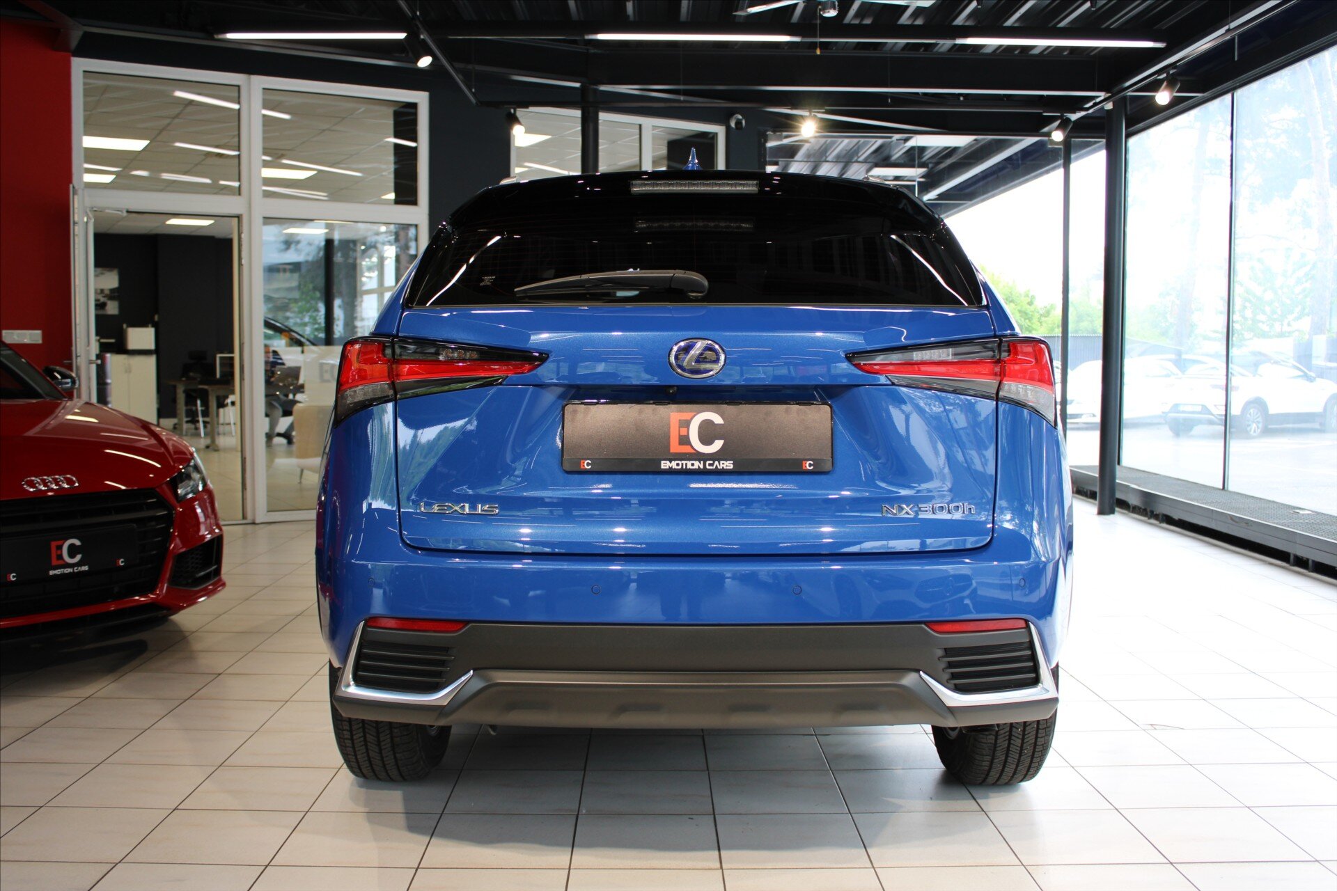 Lexus NX 300h SUV 2,5 l 145 kw