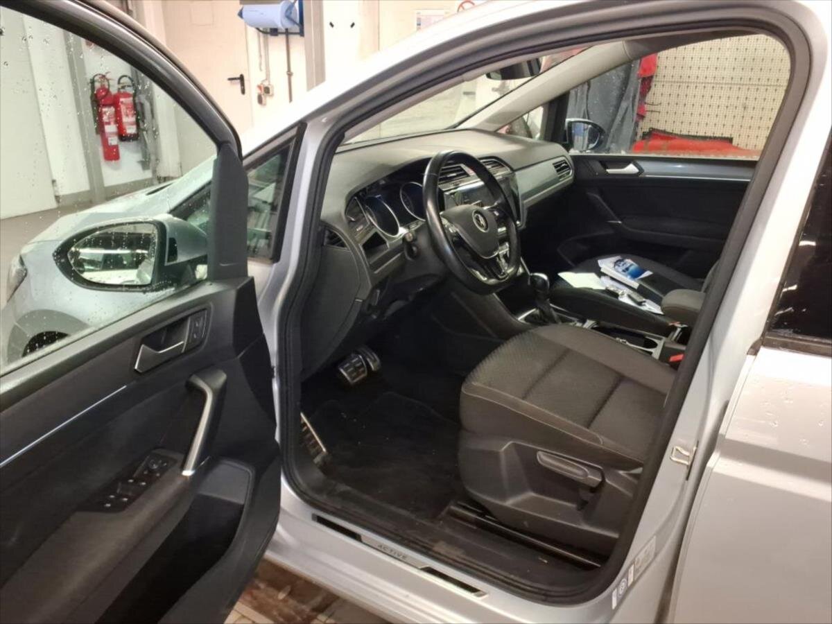 Volkswagen Touran MPV 2,0 l 110 kw