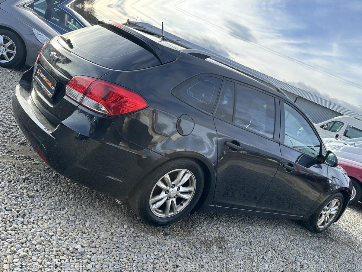 Chevrolet Cruze Kombi 1,7 l 96 kw