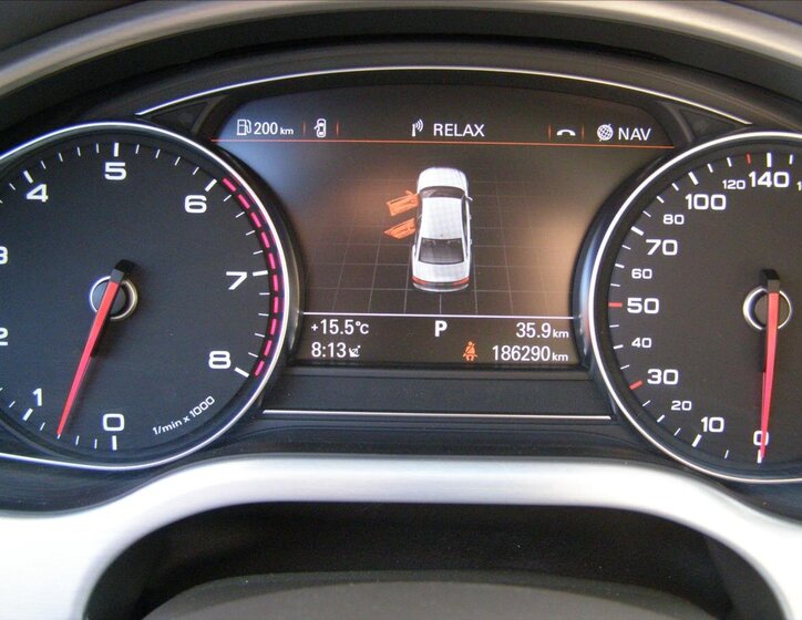 Audi A8 48