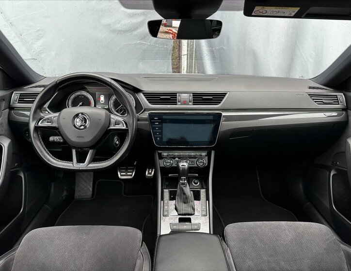 Škoda Superb Kombi 2,0 l 206 kw