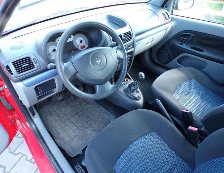 Renault Thalia Sedan / Limuzína 1,1 l 55 kw