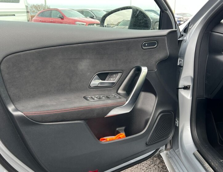 Mercedes-Benz Třídy A Hatchback 2,0 l 110 kw