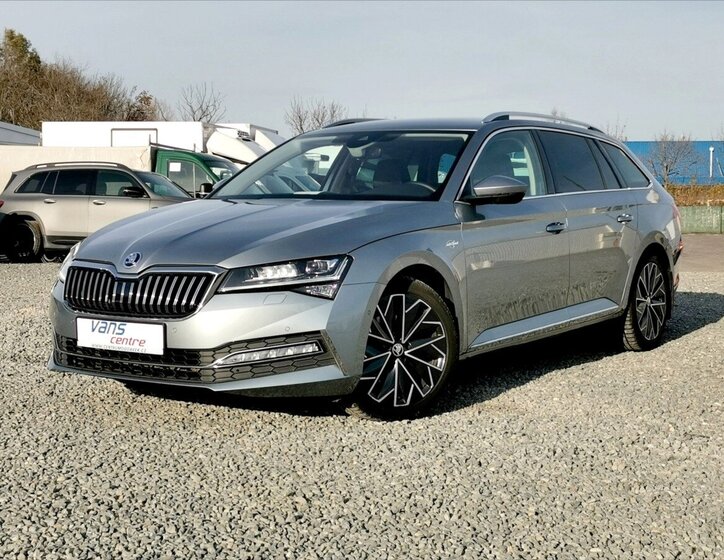 Škoda Superb 1