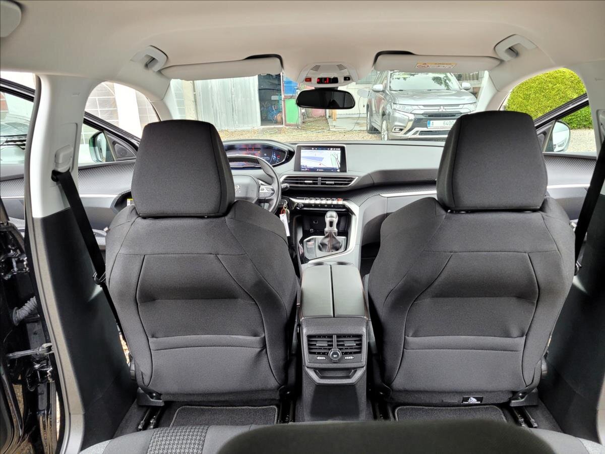 Peugeot 3008 SUV / Terénní 1,5 l 96 kw