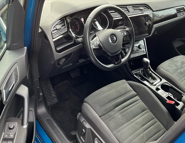 Volkswagen Touran Kombi 1,5 l 110 kw
