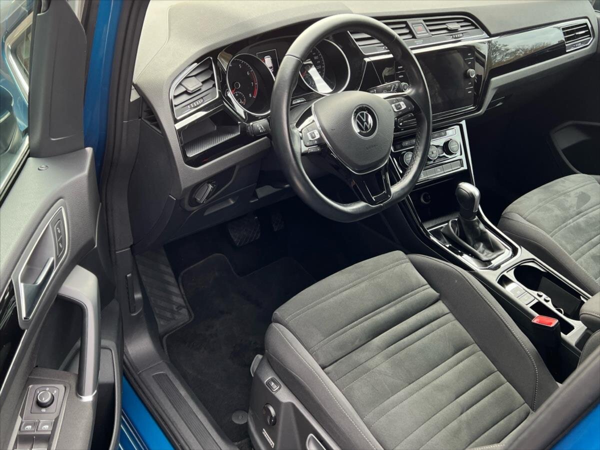 Volkswagen Touran Kombi 1,5 l 110 kw