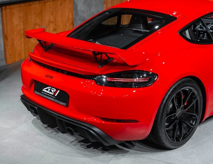 Porsche 718 Hatchback 4,0 l 309 kw